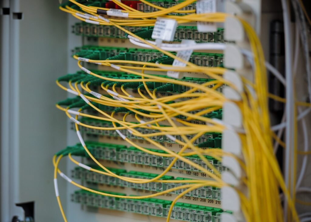 Fibre optic cabling carrying light